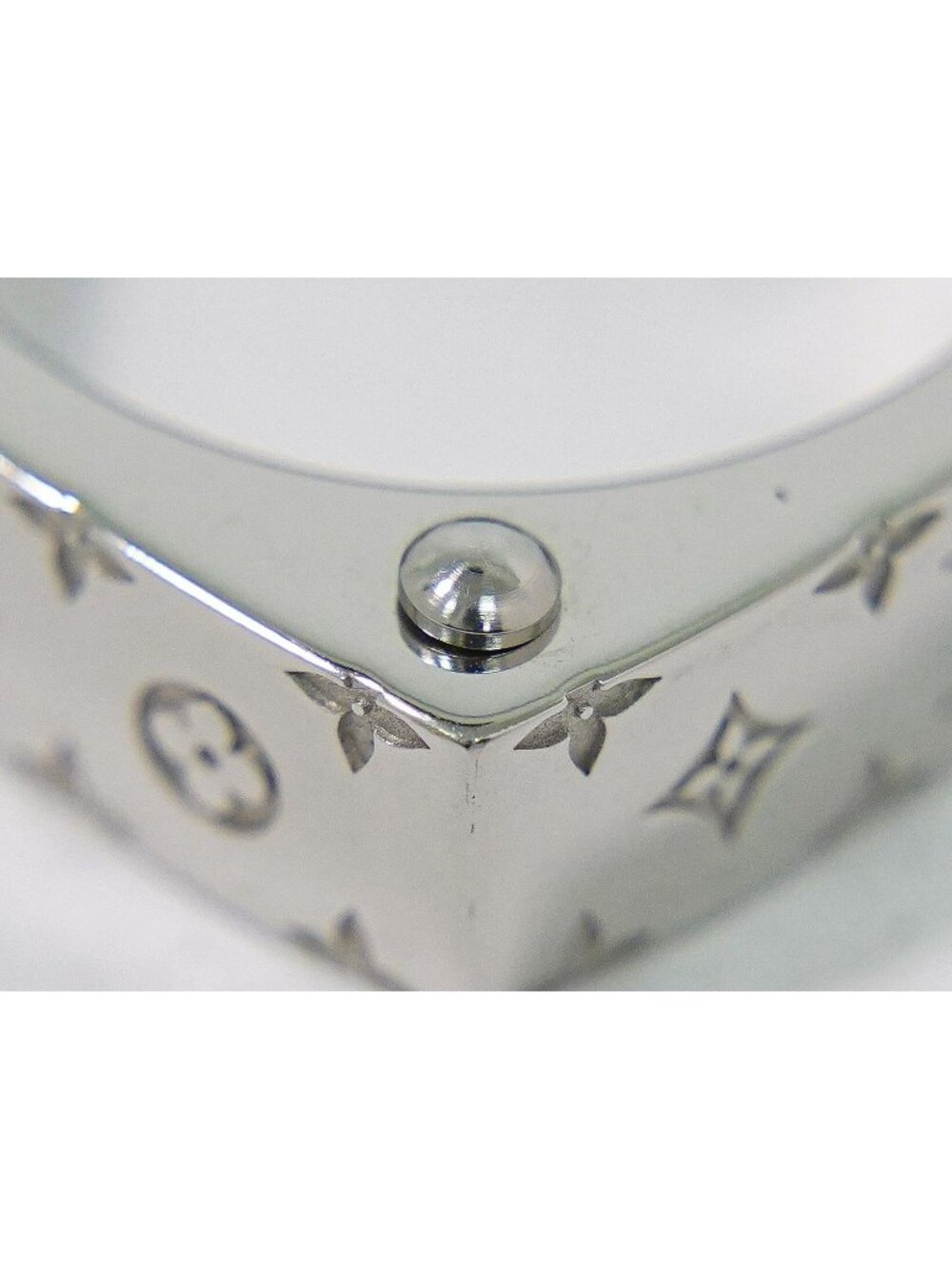 Louis Vuitton LV Ring Monogram Gold M Metal Silver - Picture 6 of 10